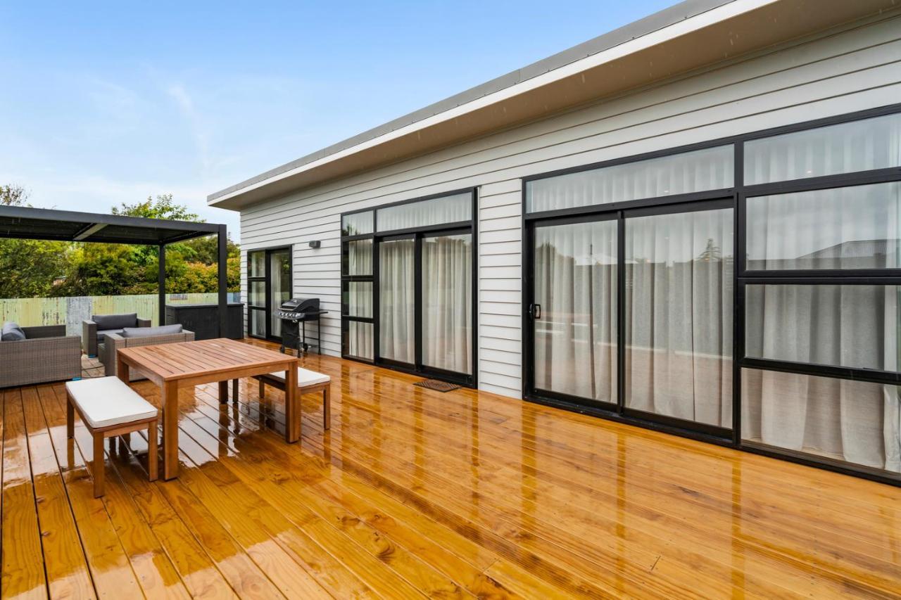 Pride Of Pinot - Martinborough Holiday Home Eksteriør billede
